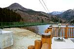 suspension bridge 320m span side view shiobara.jpg